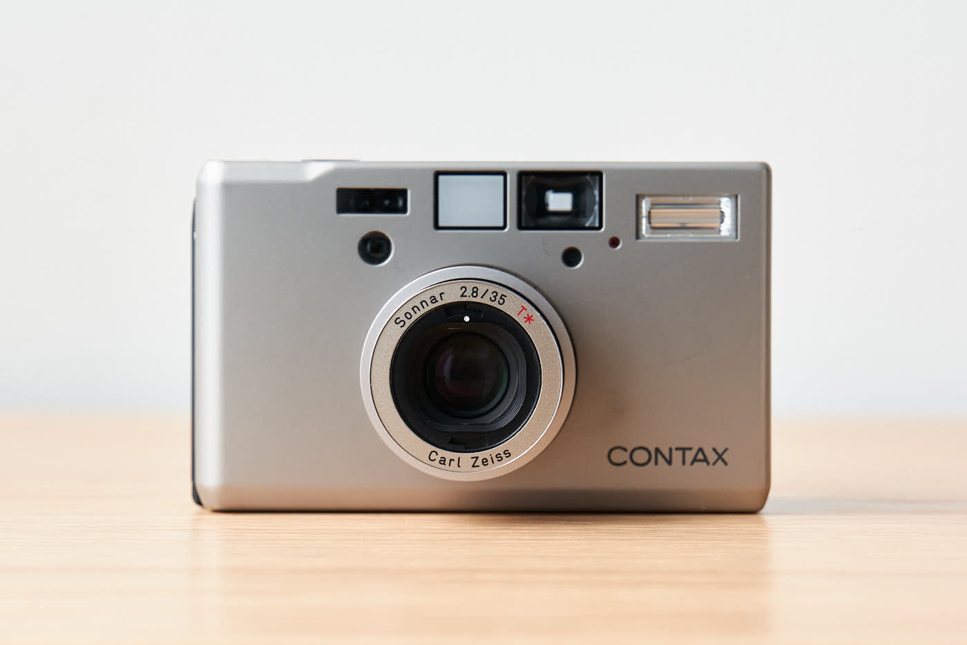 カメラ フィルムカメラ 世界でいちばん人気のフィルムカメラ「CONTAX T3」レビュー | SATYOUTH